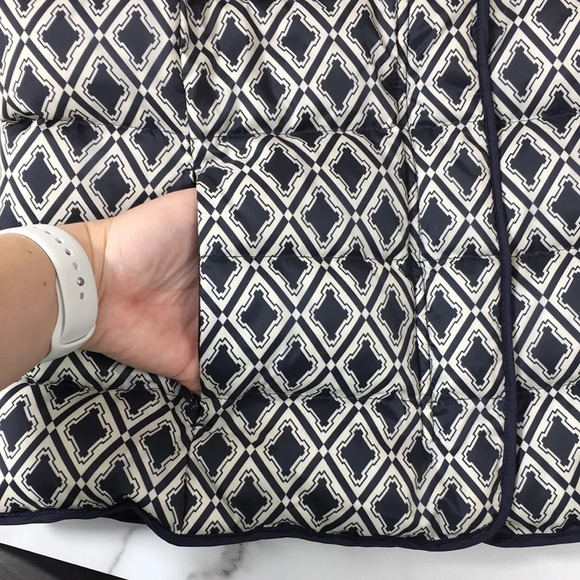 3/$20 Talbots Navy Diamond Print Zip Up‎ Down Vest Jacket Womens Medium Quilted - Picture 11 of 12